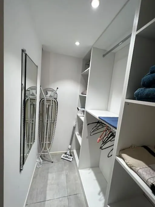 Apartment T3 Au Coeur D'Une Villa Moderne Frejus